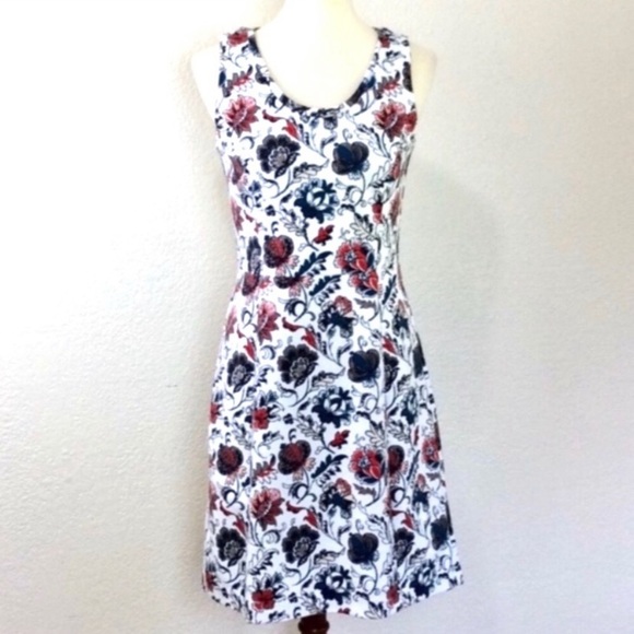Ann Taylor Factory Dresses & Skirts - 🦄 Ann Taylor Fit & Flare Dress Size 4